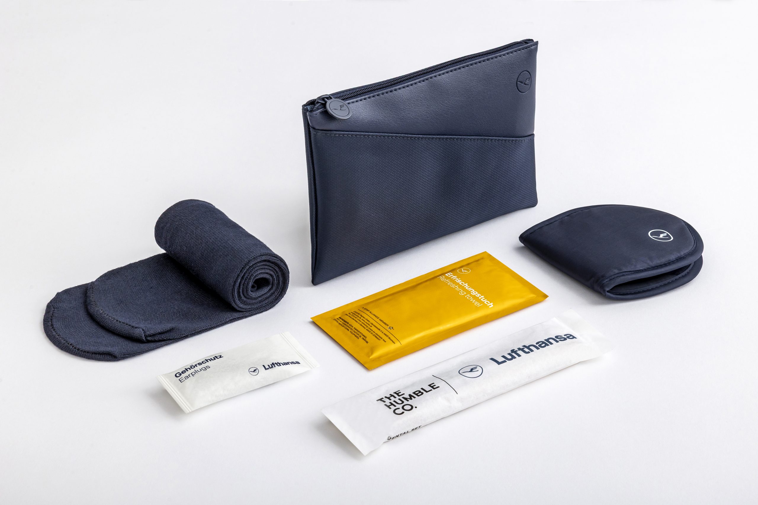 LH-AmenityKits2025-BusinessClassKont-FlatPouch-A-01
